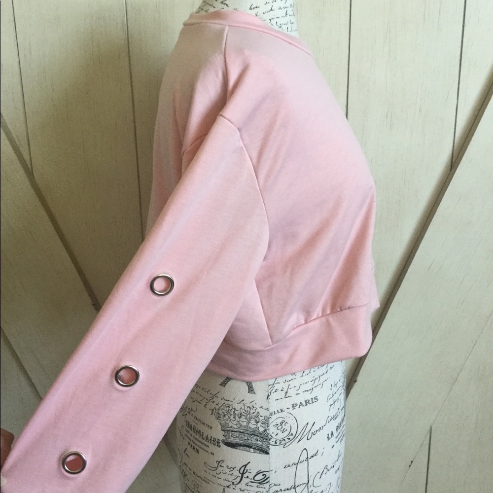 🌸🌟HOST PICK Dolls Kill Cropped Sweater🌟🌸